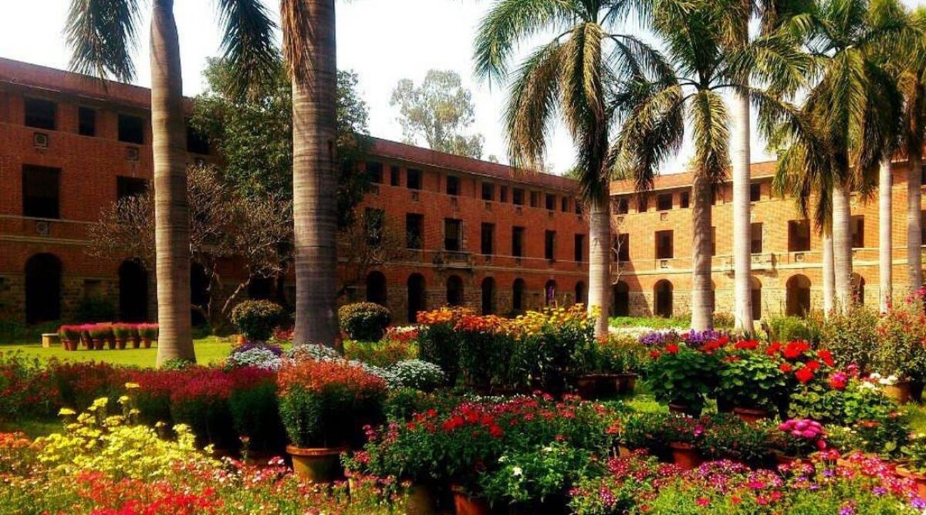 MIRANDA HOUSE,NEW DELHI