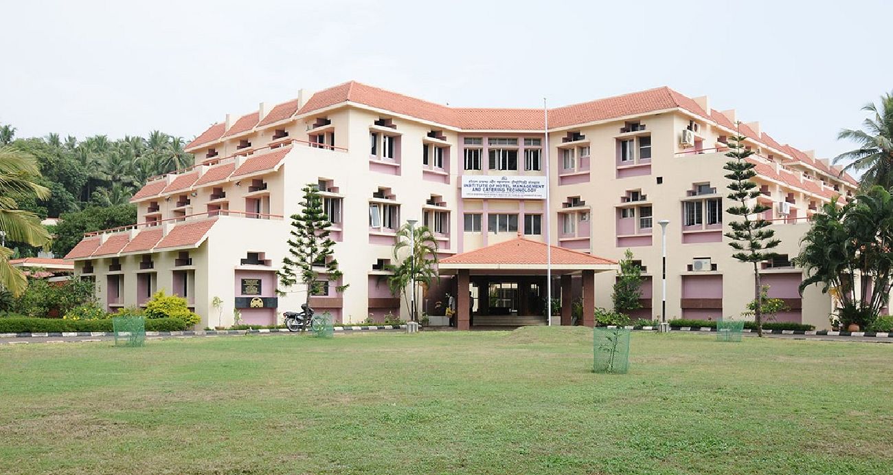 NSTITUTE OF HOTEL MANAGEMENT AND CATERING TECHNOLOGY - (IHMCT)