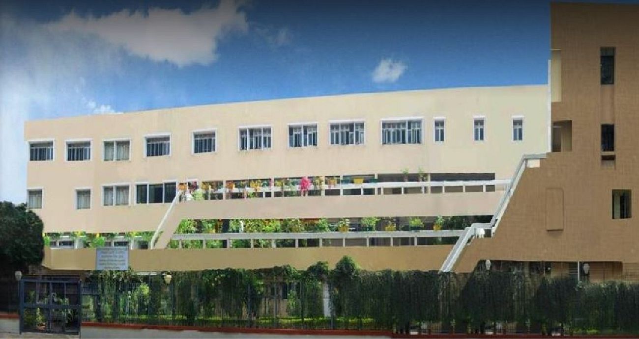 INSTITUTE OF HOTEL MANAGEMENT CATERING TECHNOLOGY AND APPLIED NUTRITION - (IHM), MUMBAI