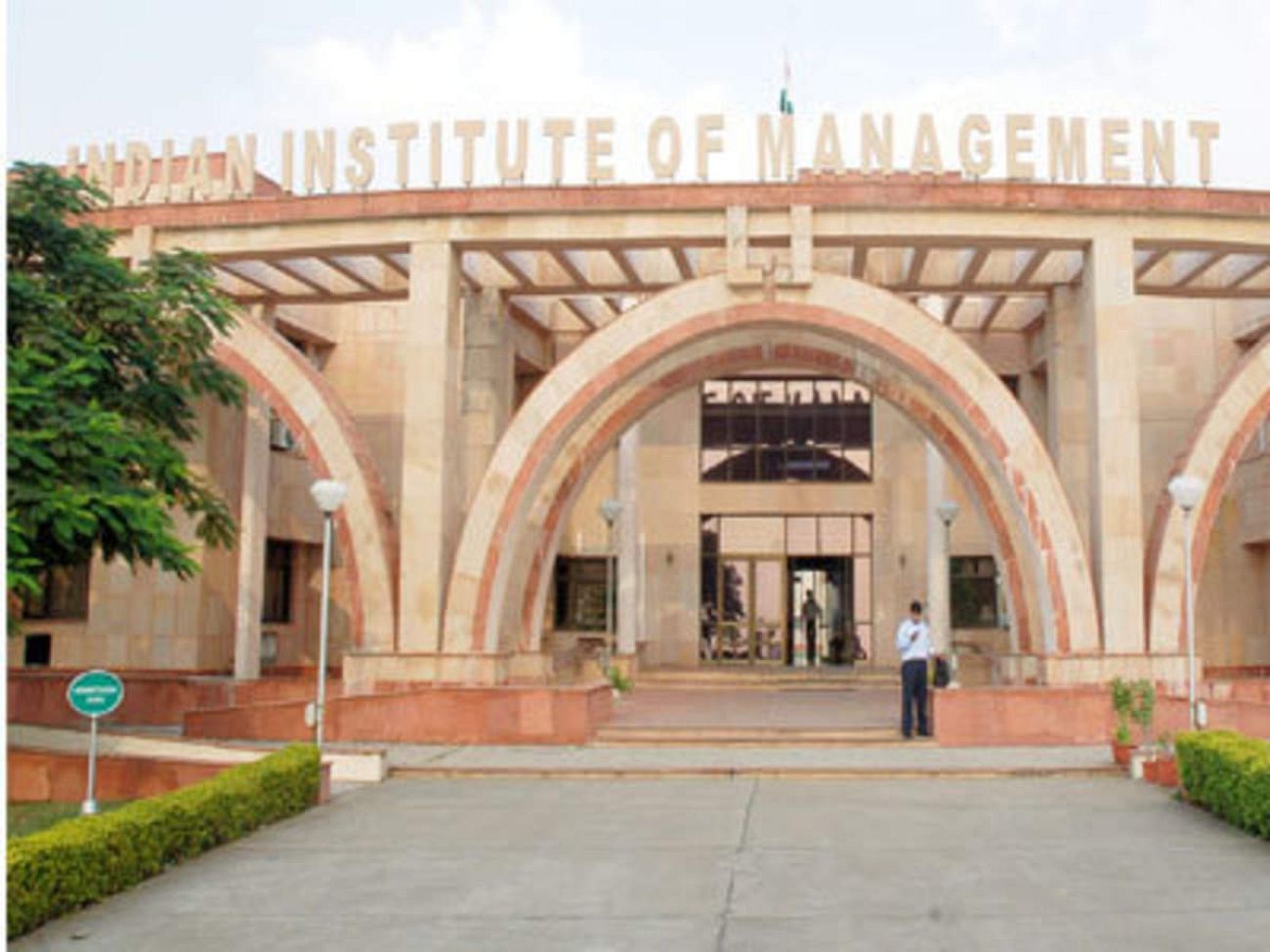 INDIAN INSTITUTE OF MANAGEMENT - CALCUTTA