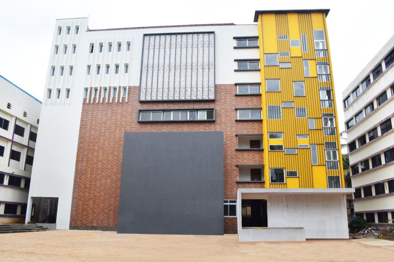 DHANWANTARI ACADEMY FOR MANAGEMENT STUDIES